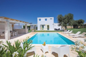 TD Villa Patrizia Pool & Alfresco Kitchen Monopoli